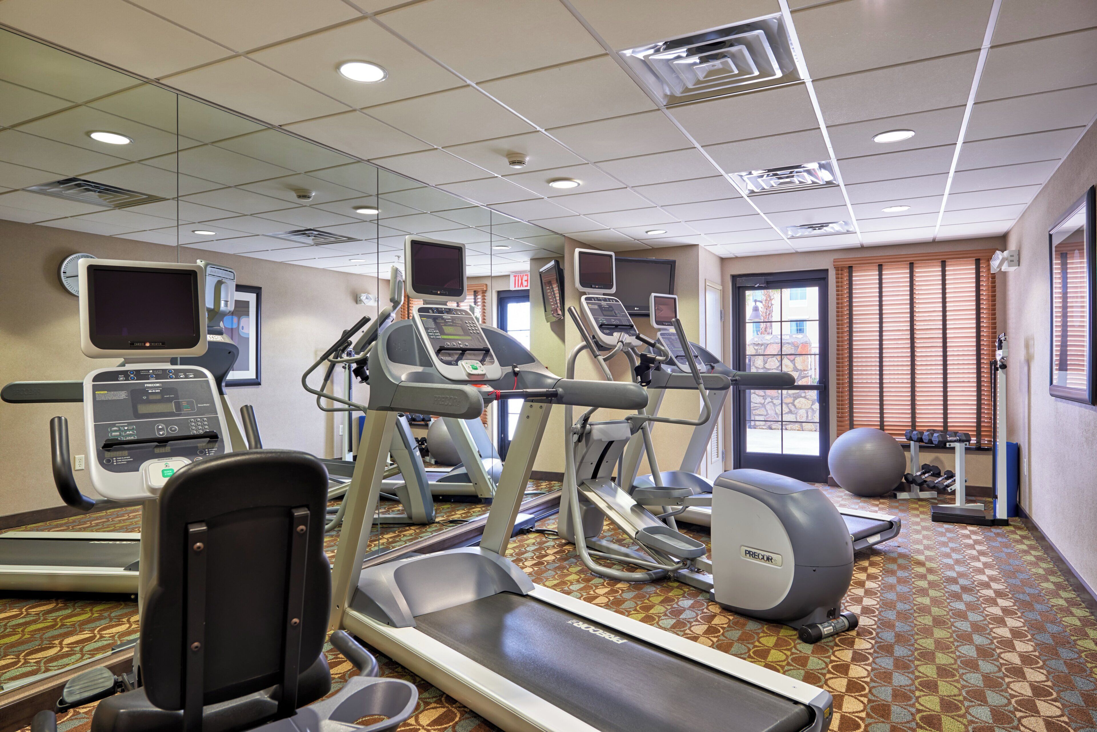 Photo - Holiday Inn Express & Suites El Paso Airport Area by IHG