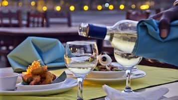 Aamiainen, lounas ja illallinen