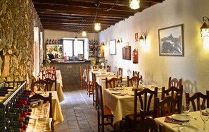 Frühstück, Mittagessen und Abendessen