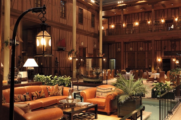 منطقة الجلوس في الردهة