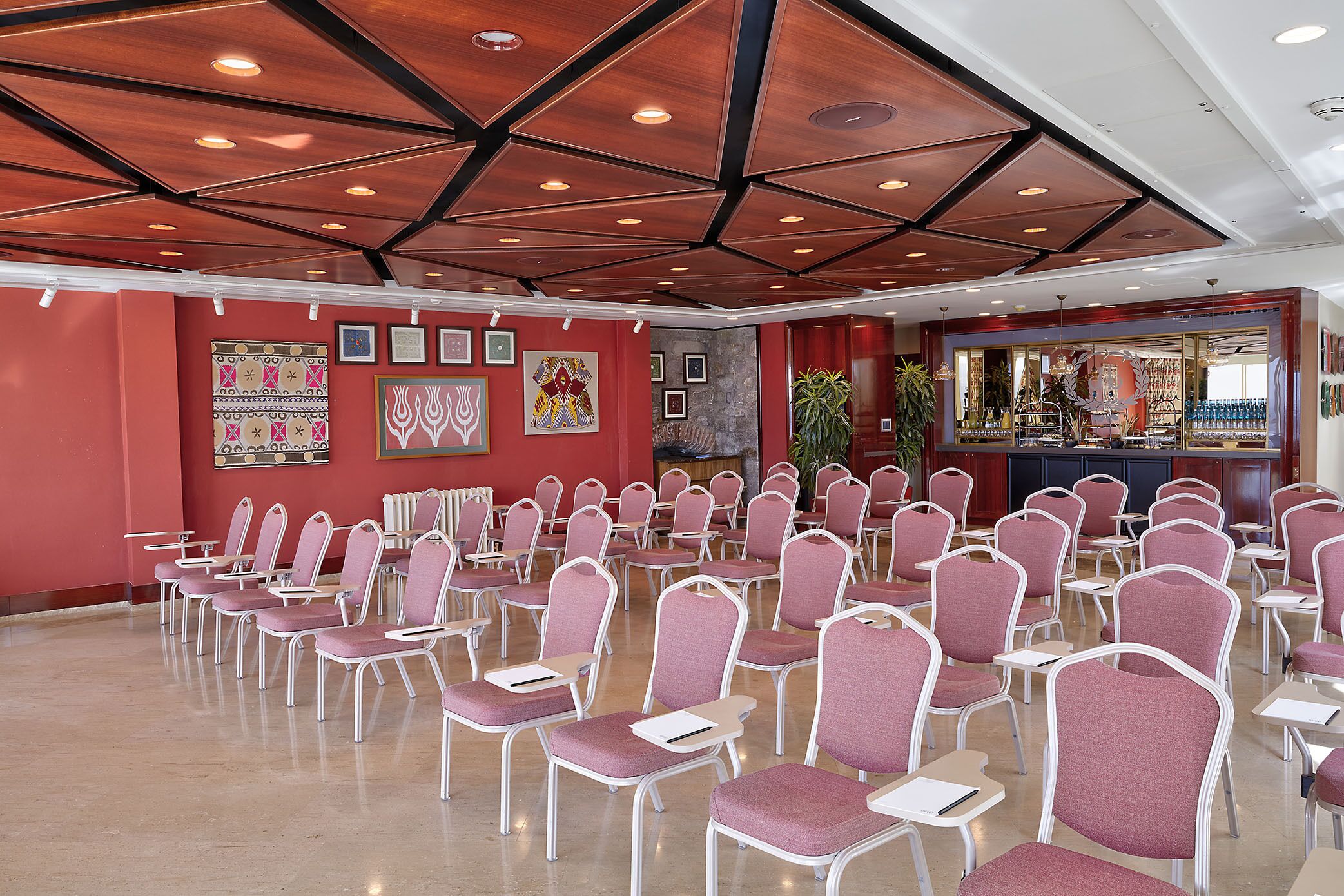 Photo - Divan Cukurhan