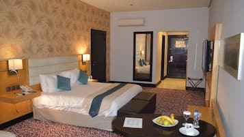 Premium bedding, minibar, in-room safe, desk