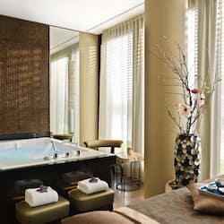 Couples treatment room(s), sauna, body treatments, aromatherapy