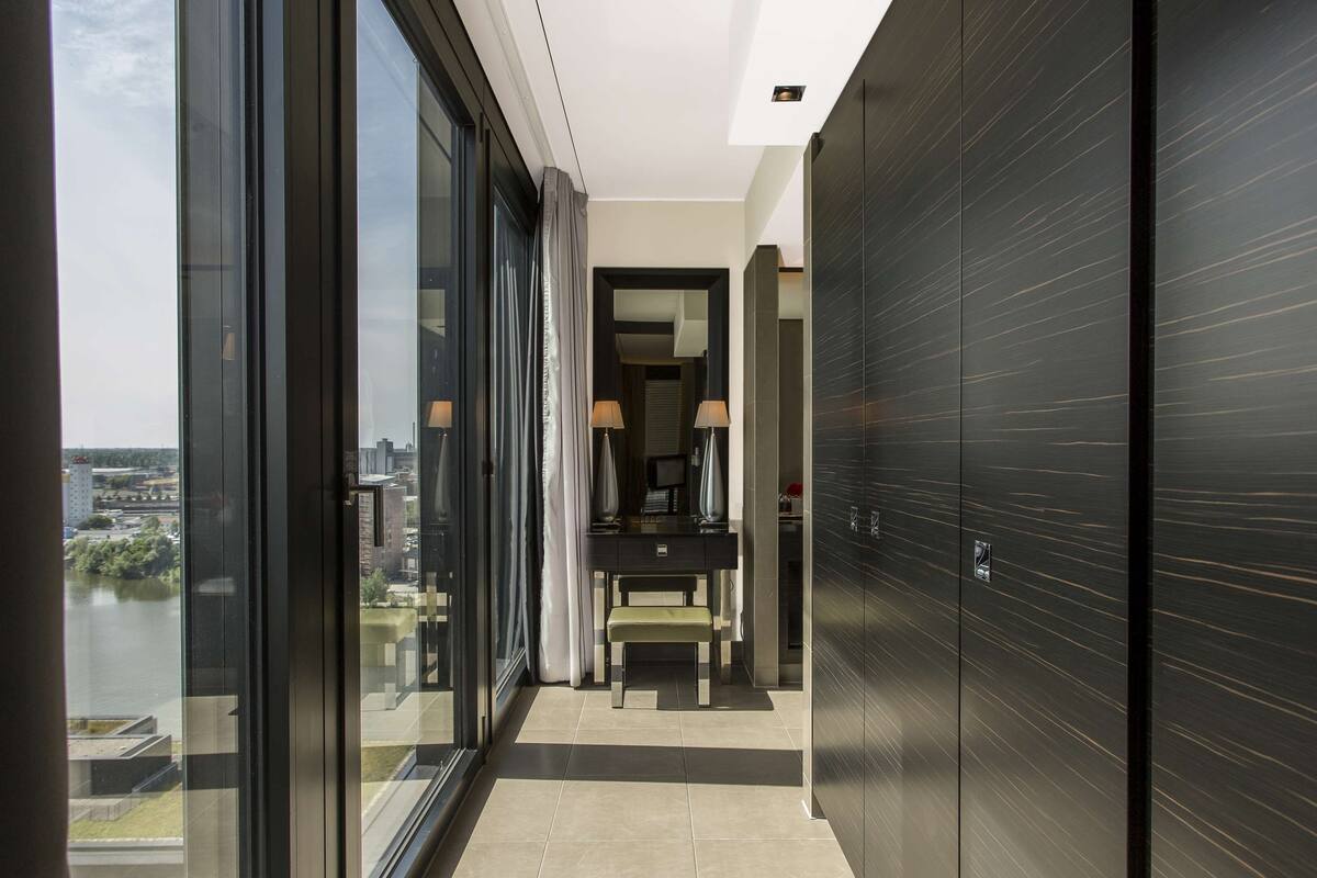 hypo-allergenic bedding, down duvets, in-room safe, desk