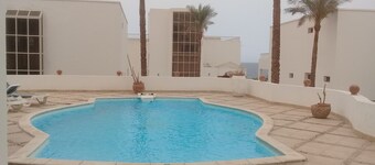 Carlton Luxury Resort