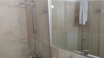 Villa, 3 Bedrooms | Bathroom | Separate bathtub and shower, deep-soaking bathtub, hair dryer, bidet