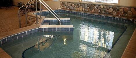 室內 SPA 浴池