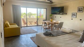 Superior Room | Dihias secara berasingan, dilengkapkan perabot secara berasingan, meja