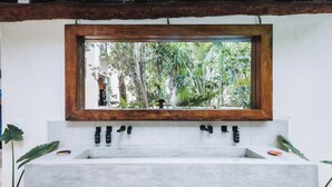 Perincian bahagian dalam