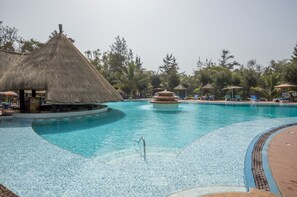 Outdoor pool, pool loungers