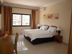 Premium bedding, in-room safe, desk, blackout curtains