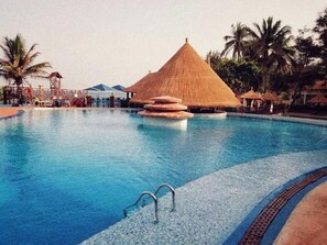 Outdoor pool, pool loungers