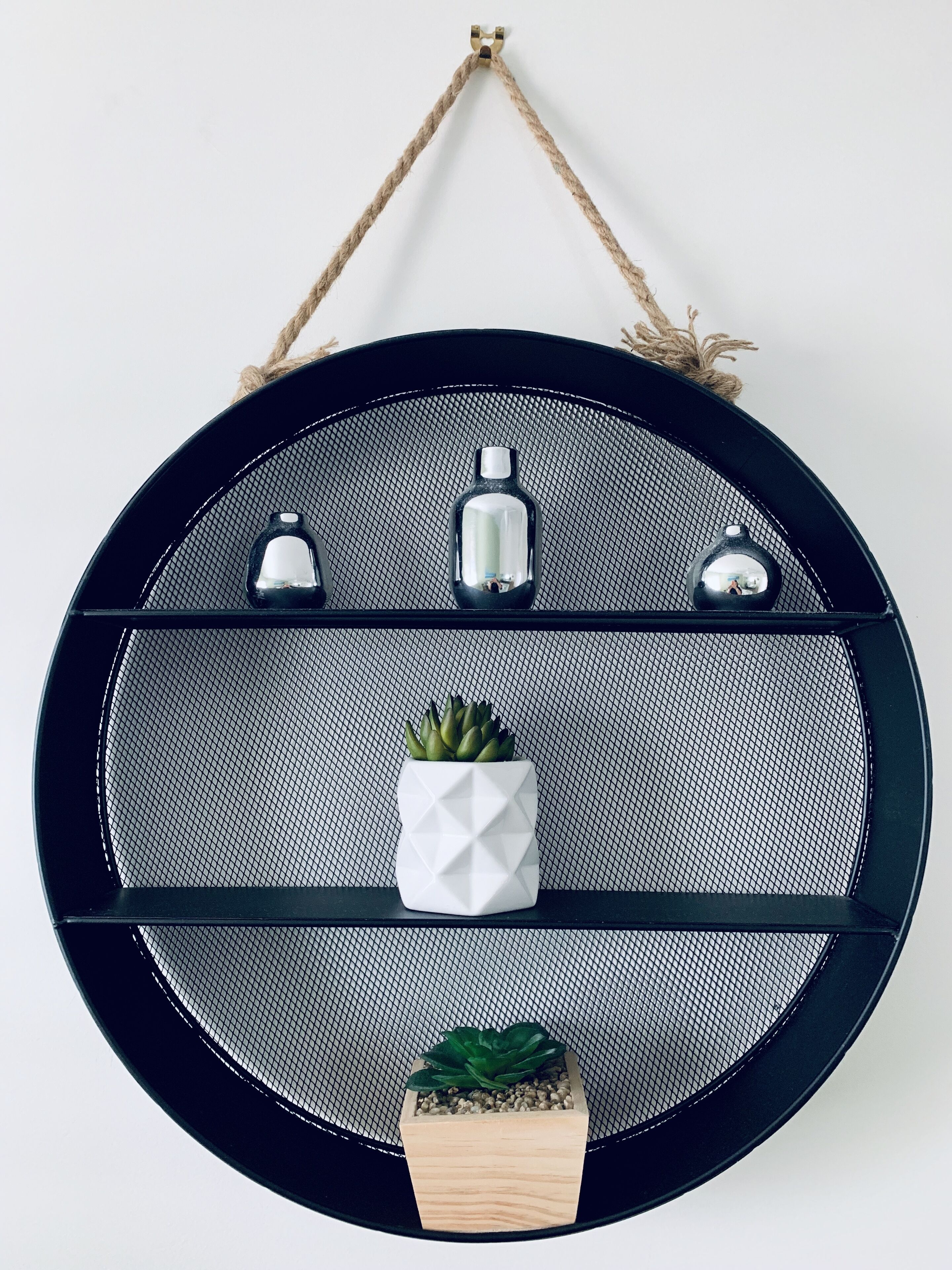 resort three bedroom ocean view apartment | living area | 30-inch tv with cable channels