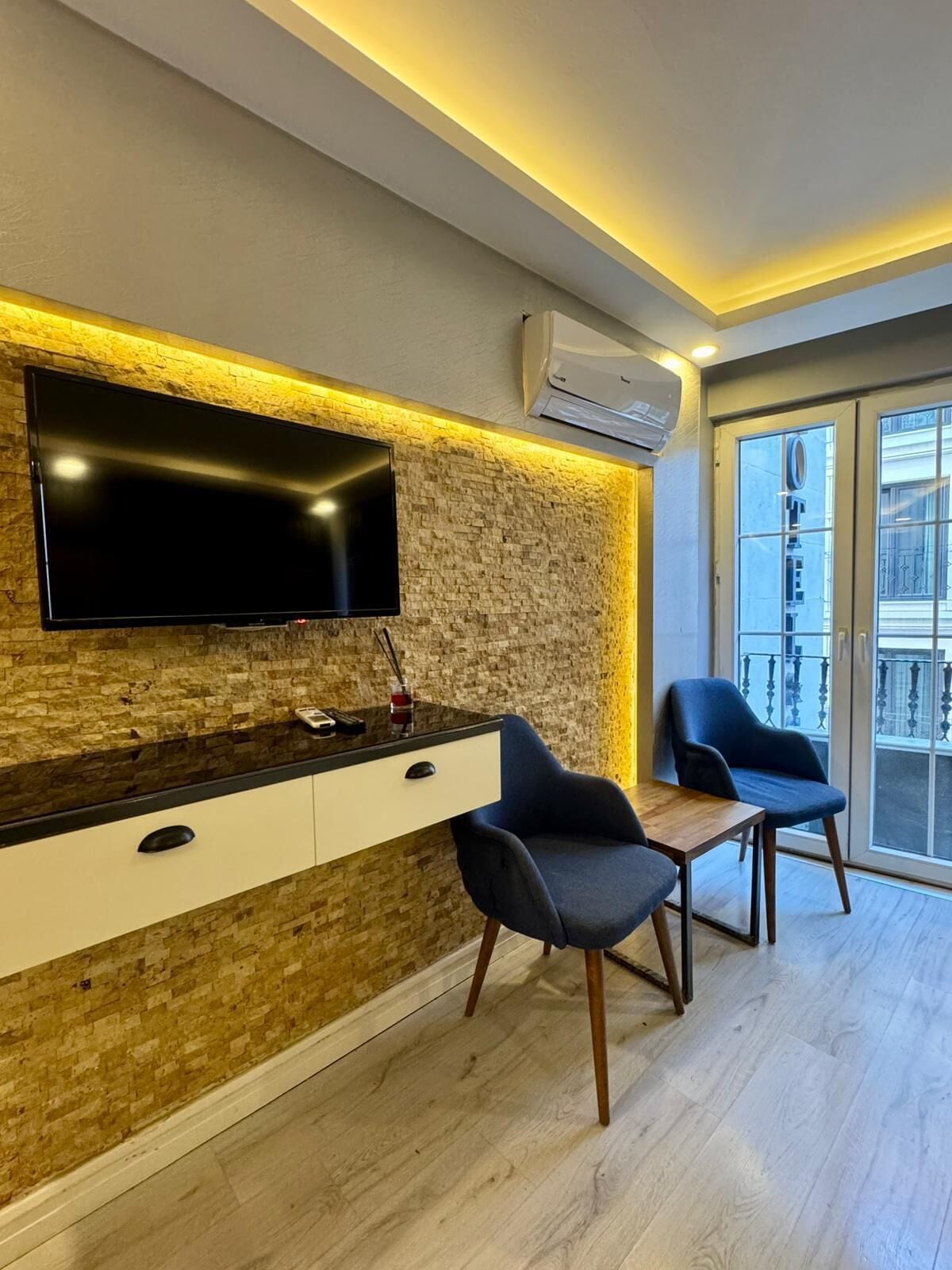 Quarto triplo | Roupas de cama antialérgicas, frigobar, cofres nos quartos