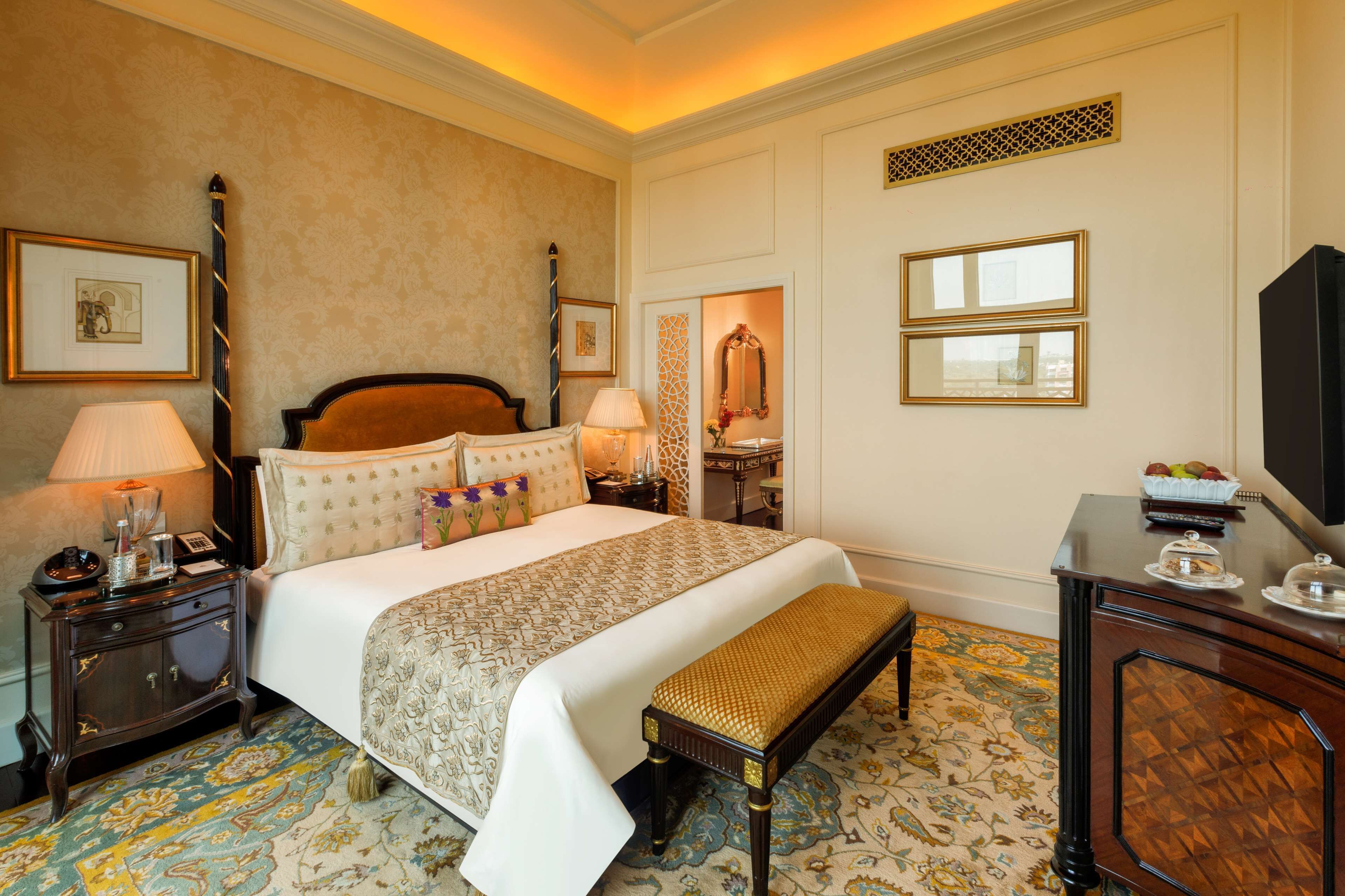 Egyptian cotton sheets, premium bedding, down comforters