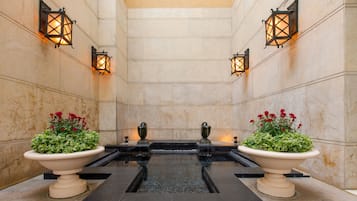 Private pool