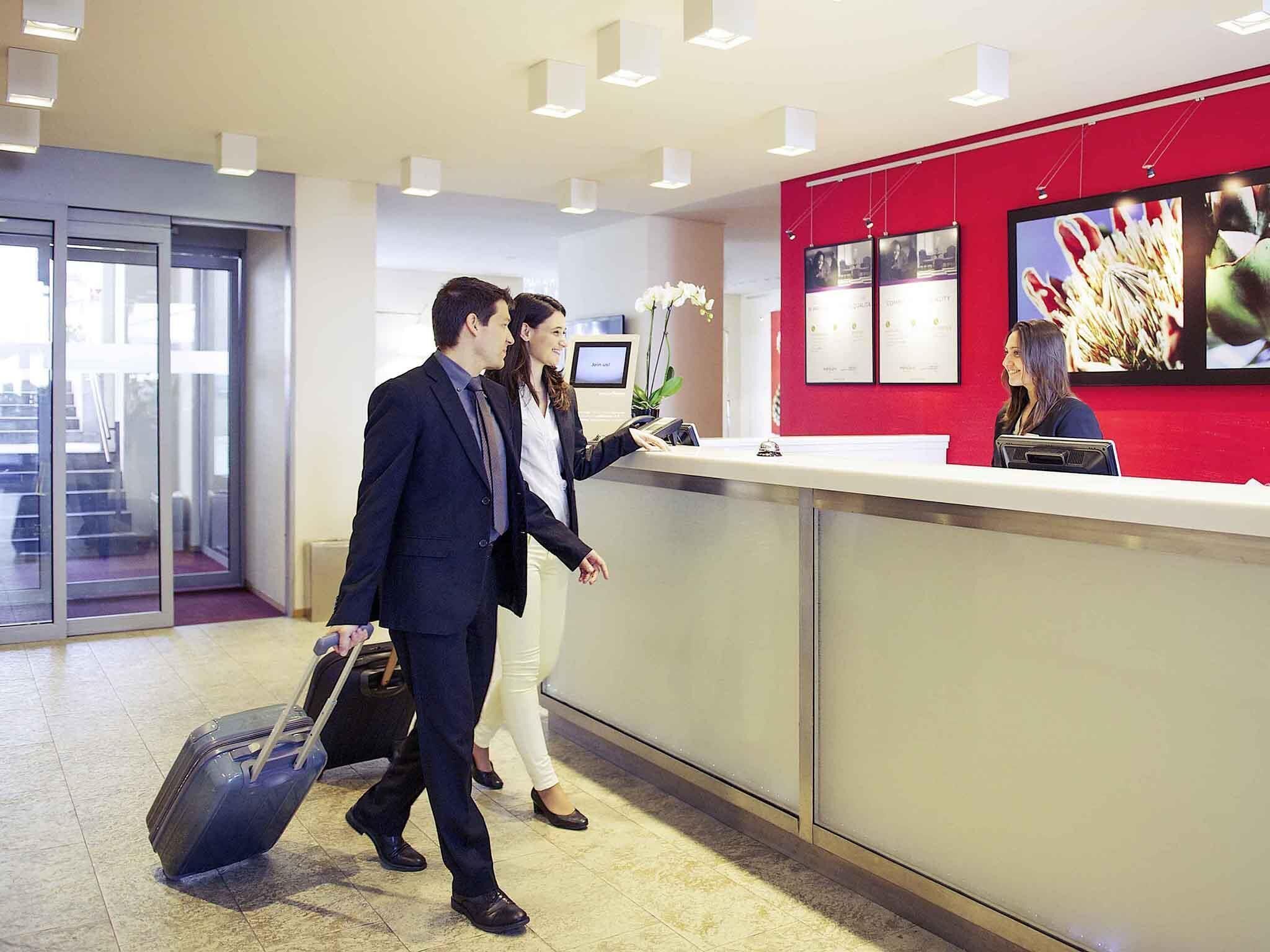 المنشأة من الخارج