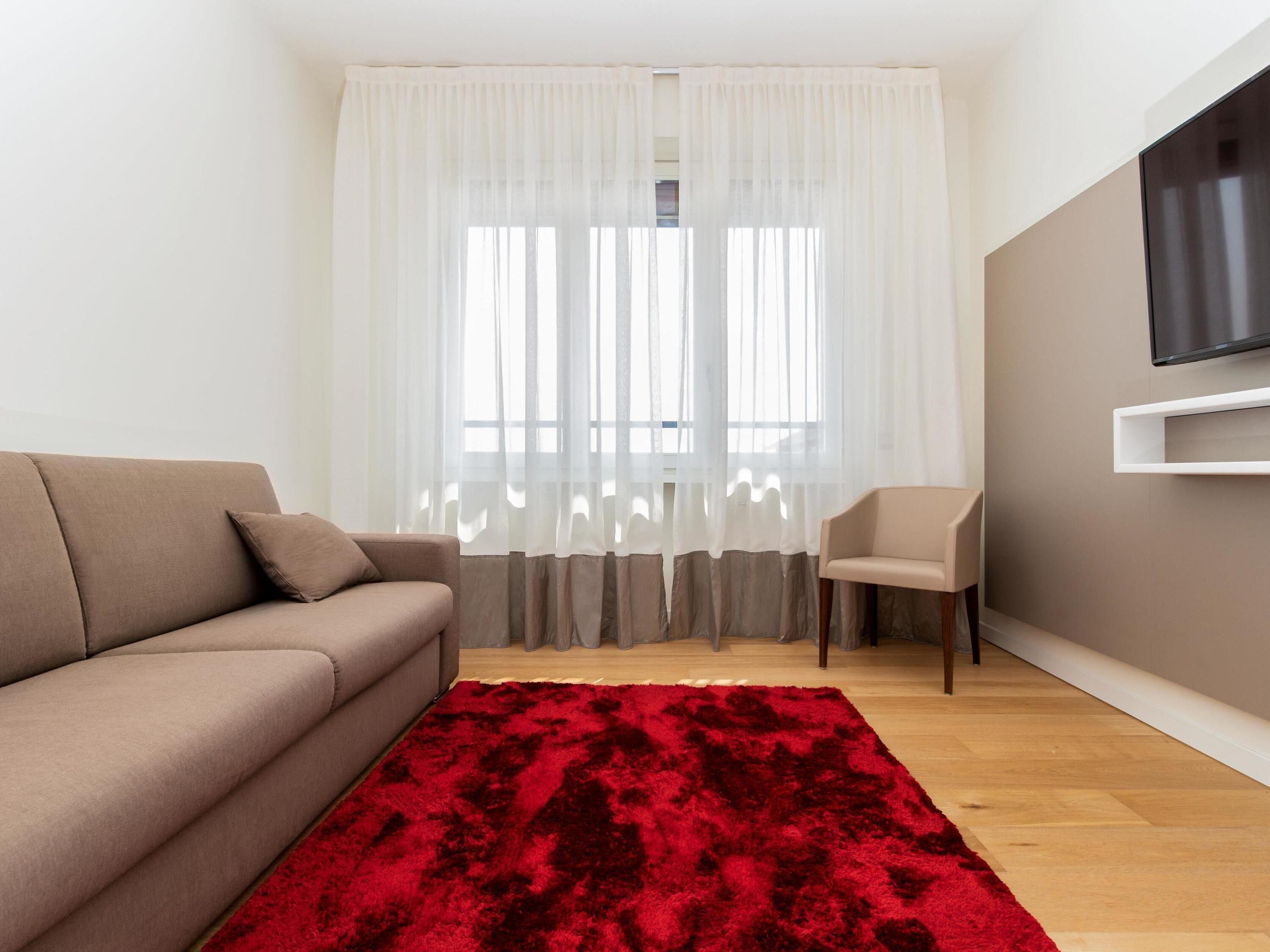 superior apartment, 1 double bed, kitchen | down duvets, in-room safe, desk, soundproofing