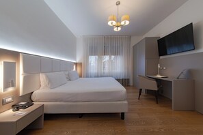 公寓, 1 張標準雙人床, 廚房 | 羽絨被、客房內保險箱、書桌、隔音