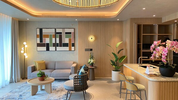 Standard Villa, 1 Queen Bed | Living area