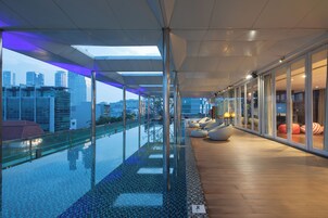 Outdoor pool, pool loungers