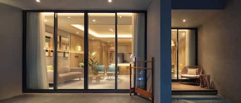 Standard Villa, 1 Queen Bed | Minibar, in-room safe, desk, blackout drapes