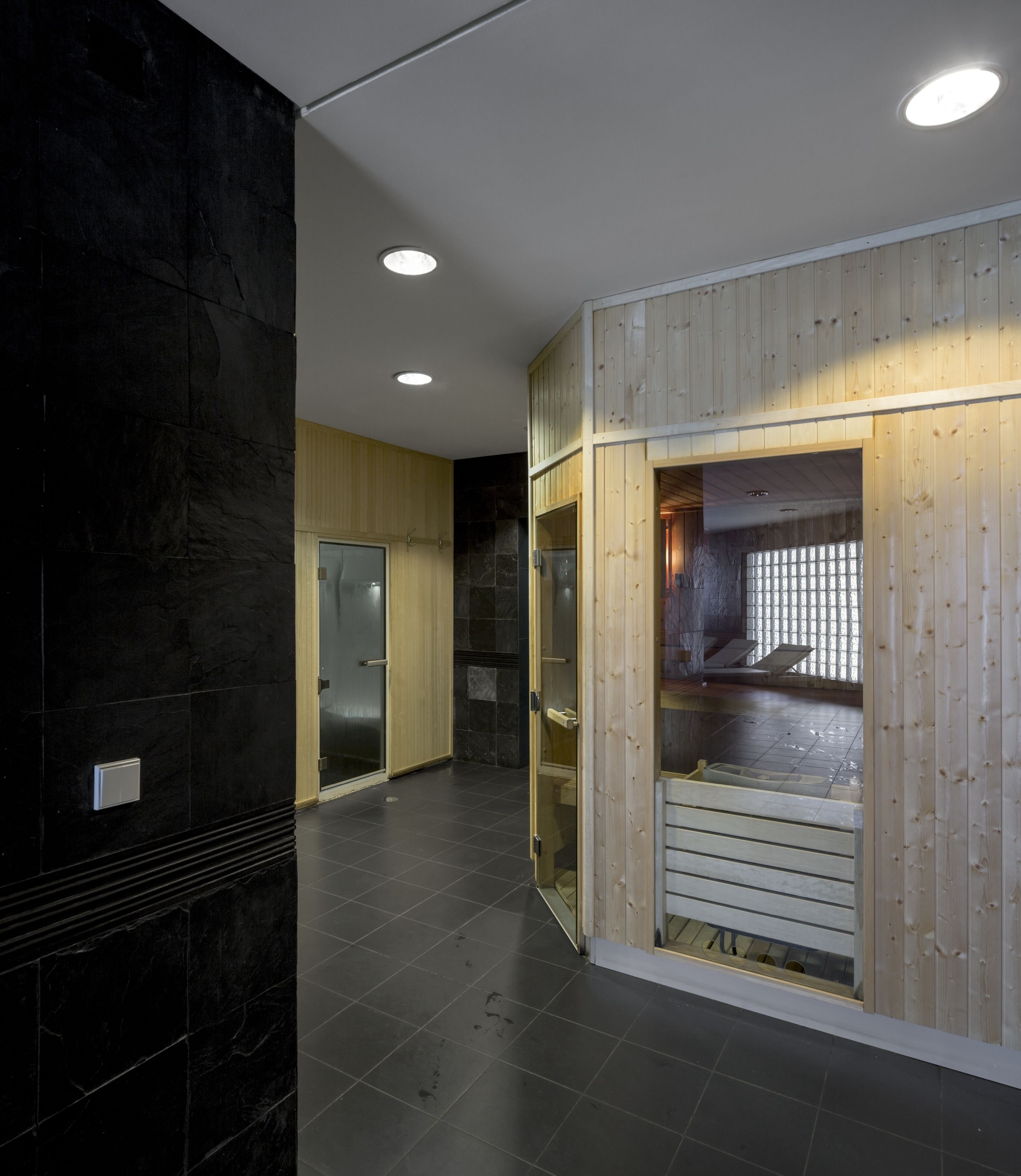 Body treatments, aromatherapy, facials, massages