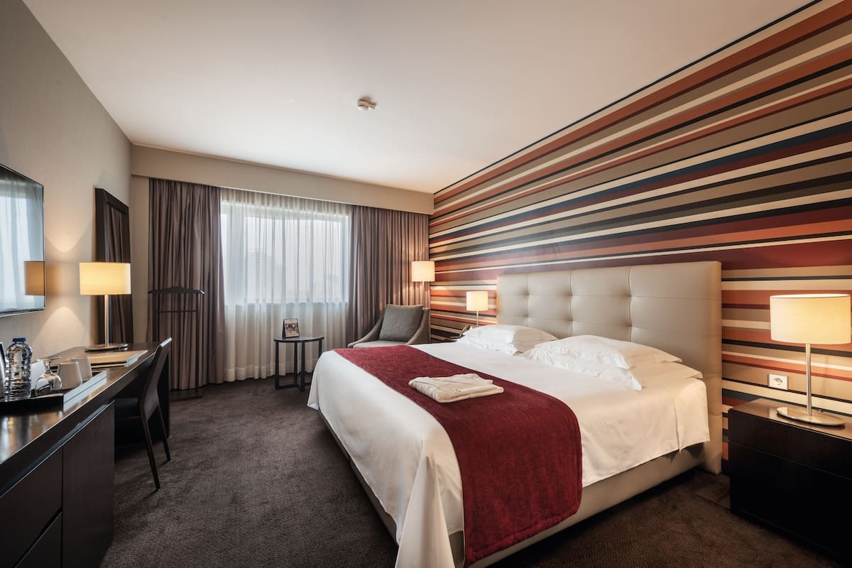 Minibar, in-room safe, desk, blackout curtains