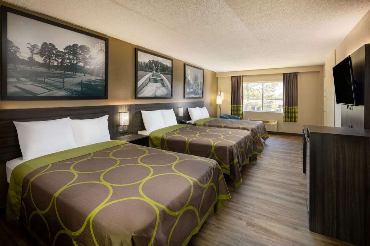 Bureau, Wi-Fi gratuit, réveils, draps fournis