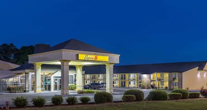 Super 8 by Wyndham McDonough GA