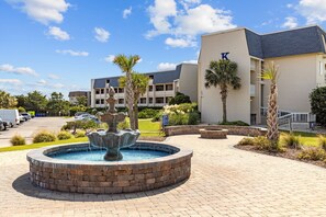Fountain - A Place at the Beach (Atlantic Beach)