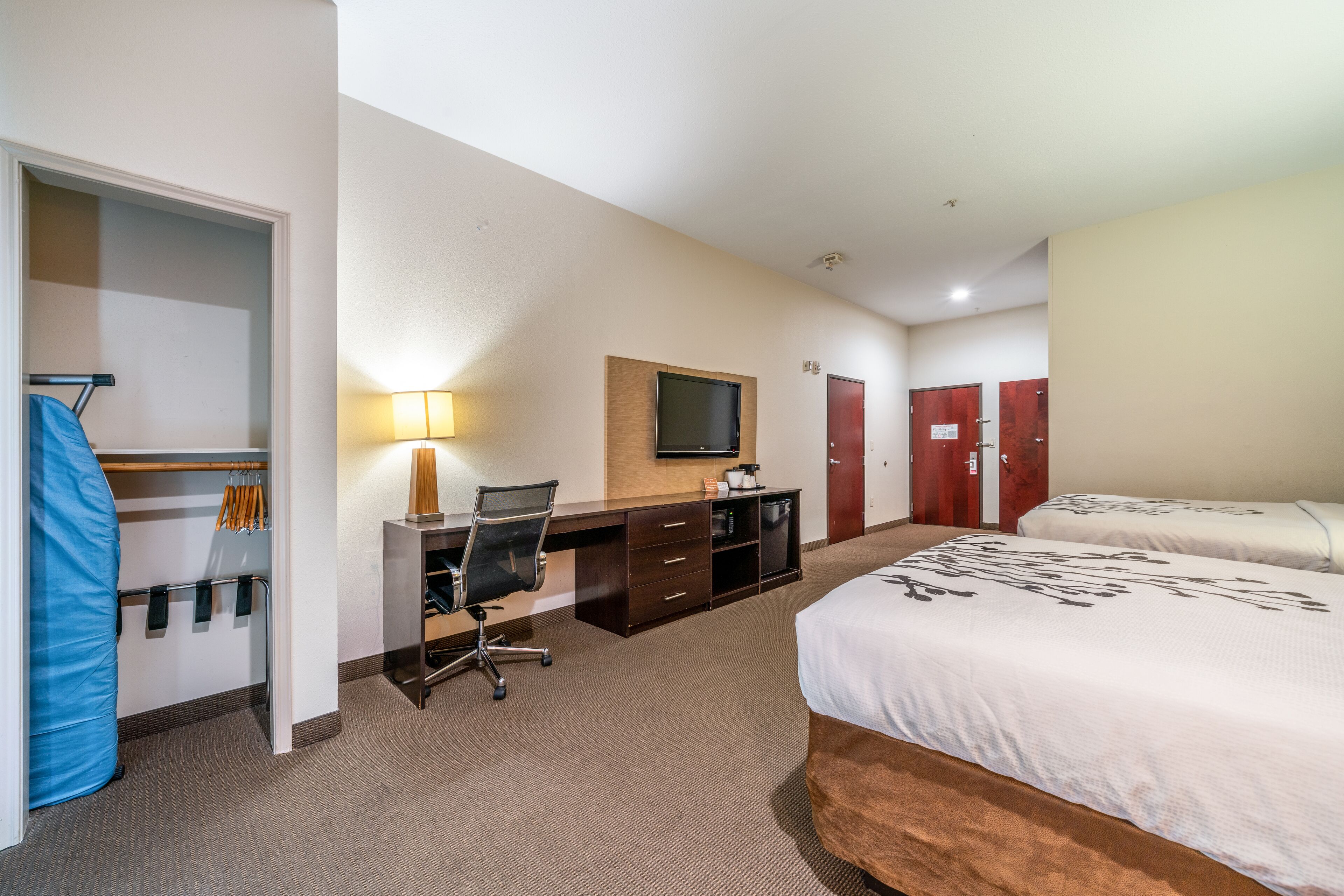 premium bedding, desk, laptop workspace, free wifi