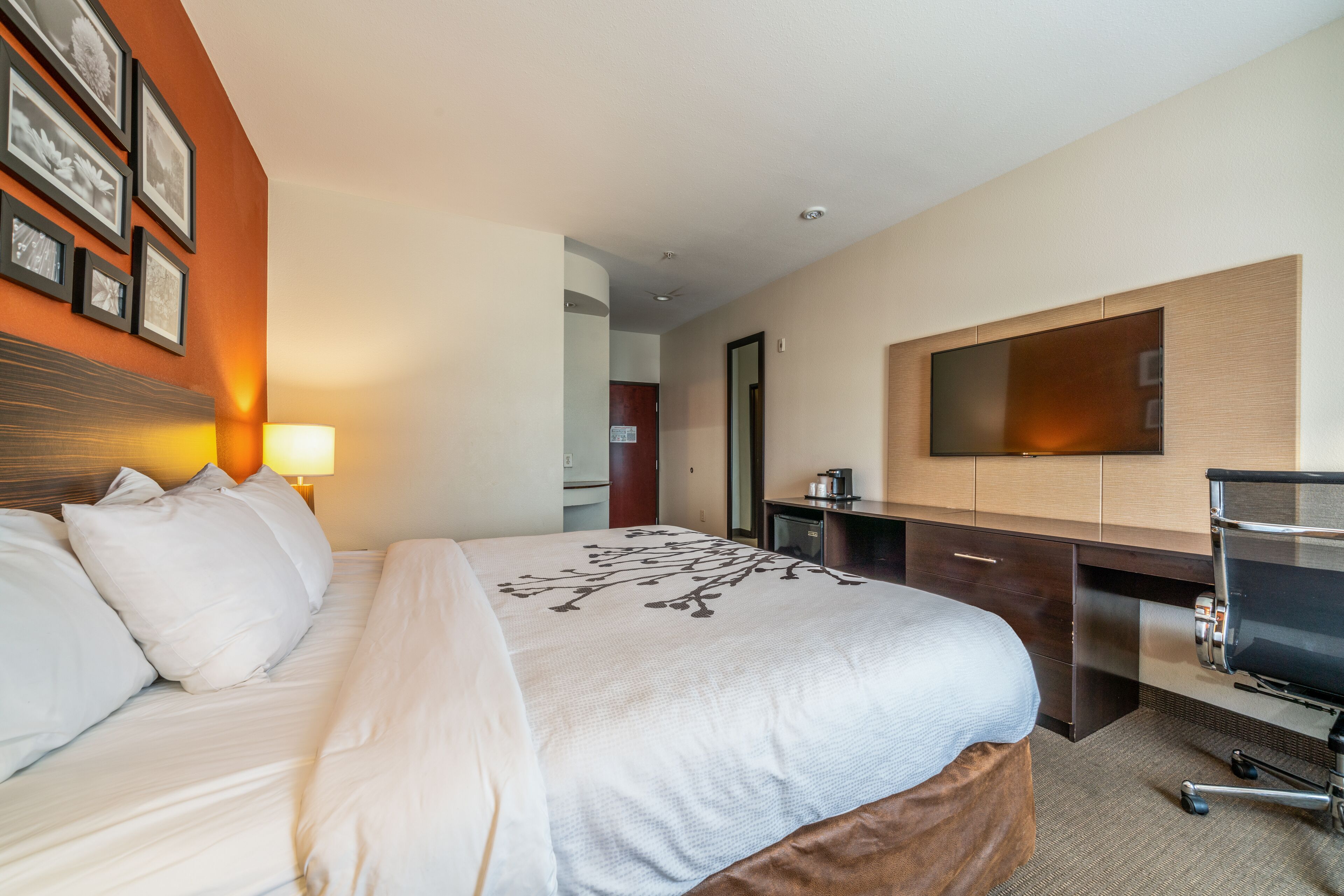 premium bedding, desk, laptop workspace, free wifi