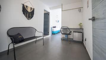 Habitación estándar doble, 2 camas dobles | Escritorio, espacio para trabajar con un portátil, cortinas opacas