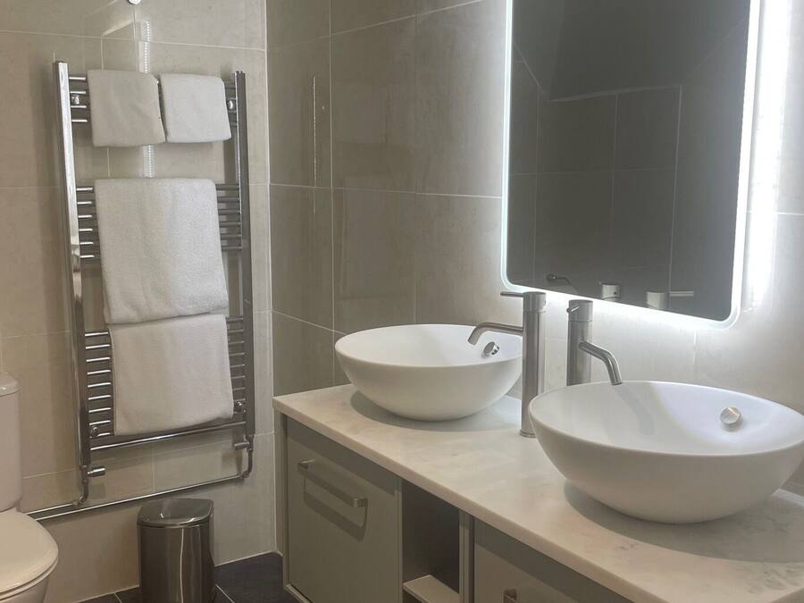 Deluxe Double Room, Ensuite (Herman Superior ) | Bathroom