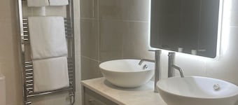 La Fontana Italian Restaurant With Rooms