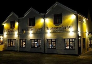 Suite, Ensuite | Exterior - La Fontana Italian Restaurant With Rooms (Wantage)