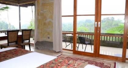 Villa Wastra