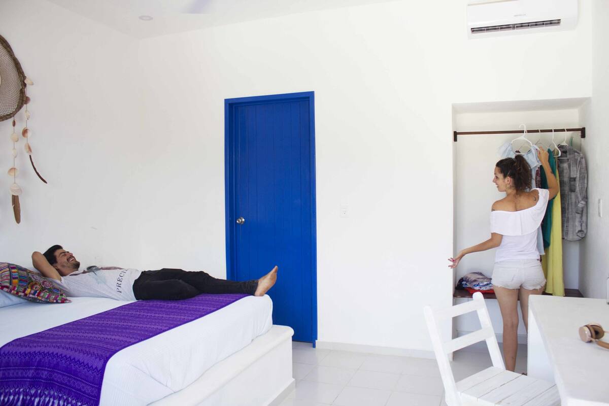 Comfort kamer, 1 queensize bed | Een kluis op de kamer, beddengoed