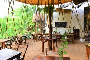 Daily cooked-to-order breakfast for a fee - Blatha Tropical Rooms Holbox (Isla Holbox)