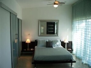 Standard suite | In-room safe, desk, blackout curtains, iron/ironing board - Casa Cristal Boutique Hotel (Escazu)