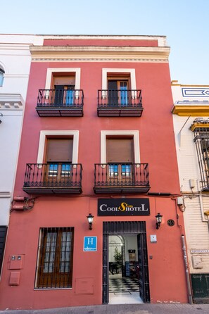 Front of property - Cool Sevilla Hotel (Seville)