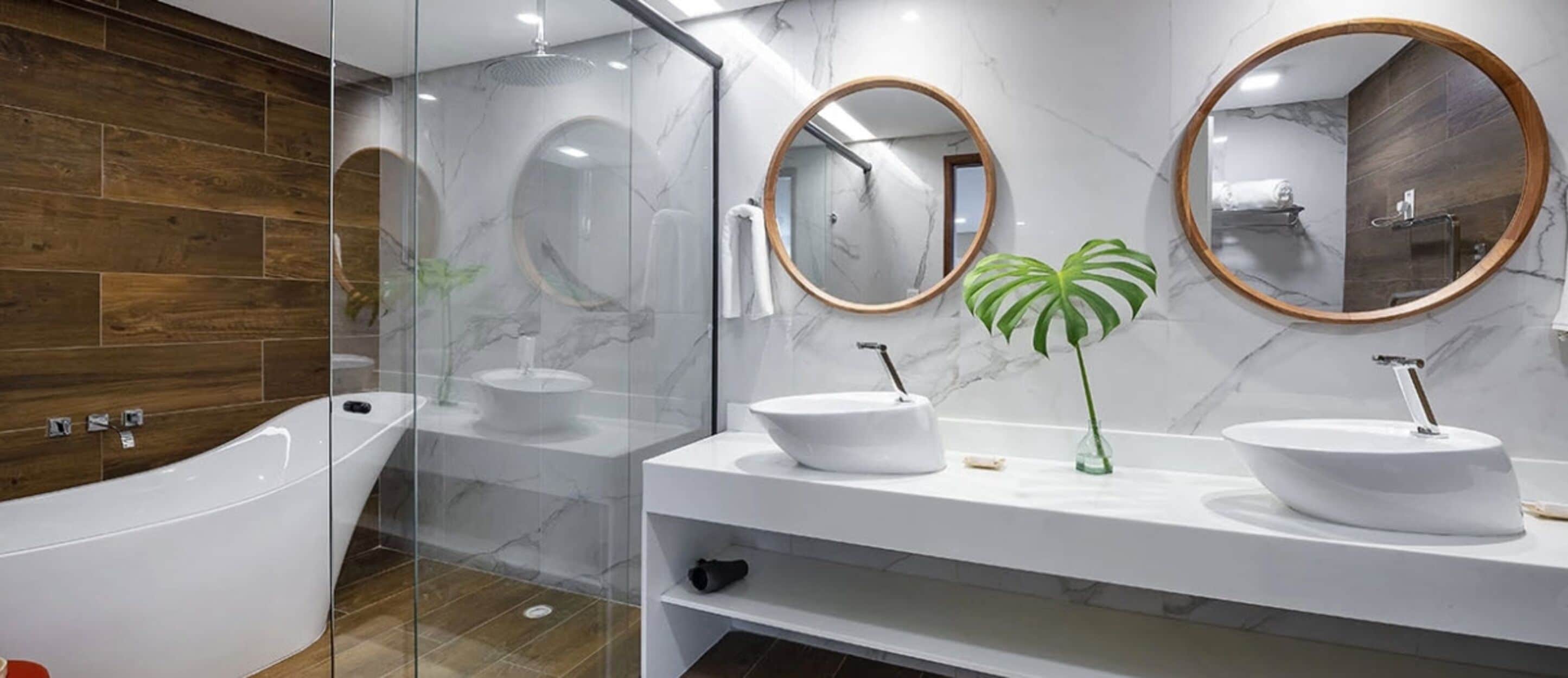 master | bathroom | free toiletries, hair dryer, towels, soap