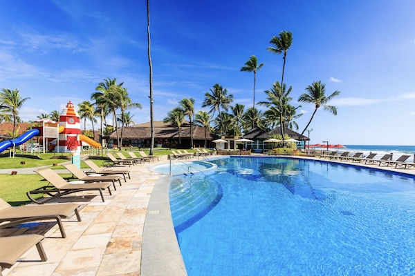 3 outdoor pools, pool umbrellas, sun loungers