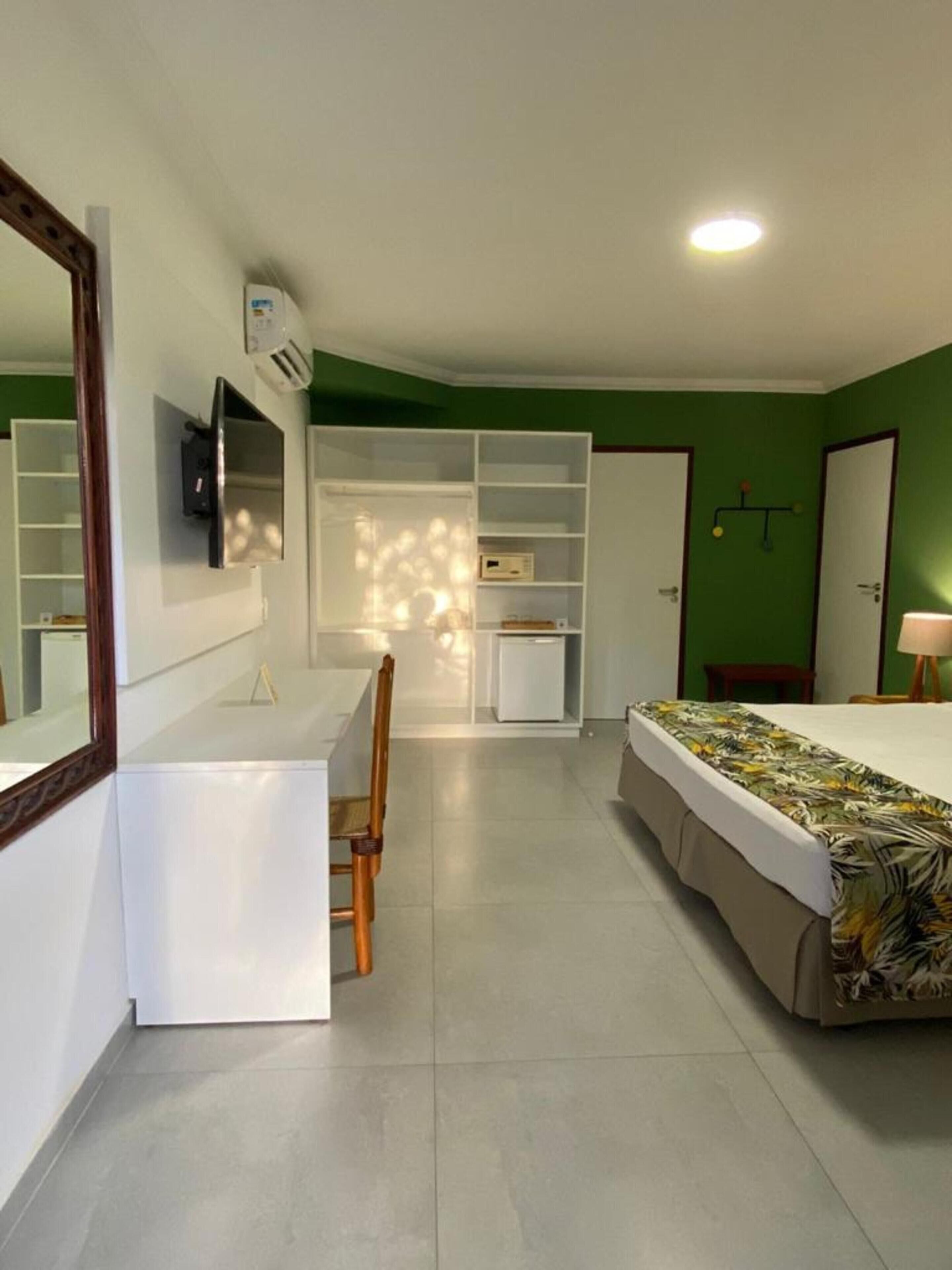 Minibar, safe på rommet, individuelt dekorert og individuelt innredet