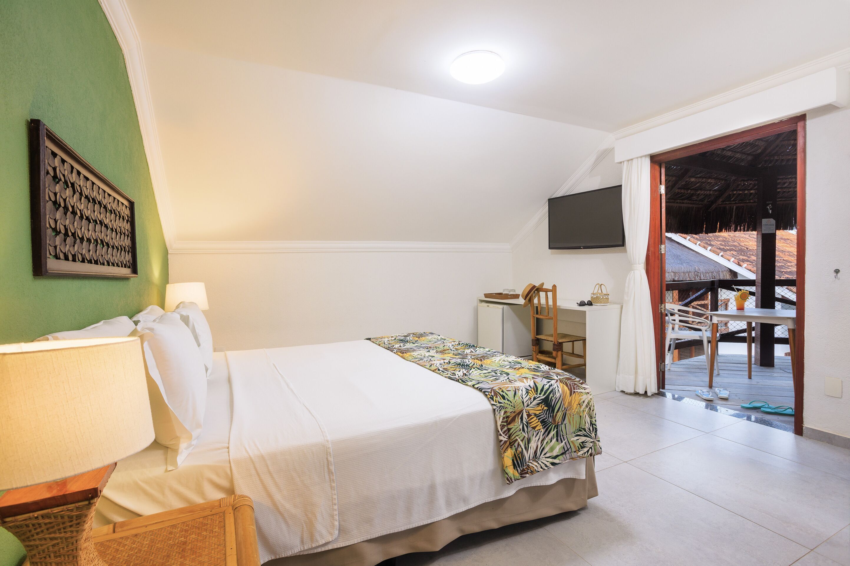 Minibar, safe på rommet, individuelt dekorert og individuelt innredet