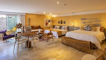 Minibar, in-room safe, individually decorated, individually furnished