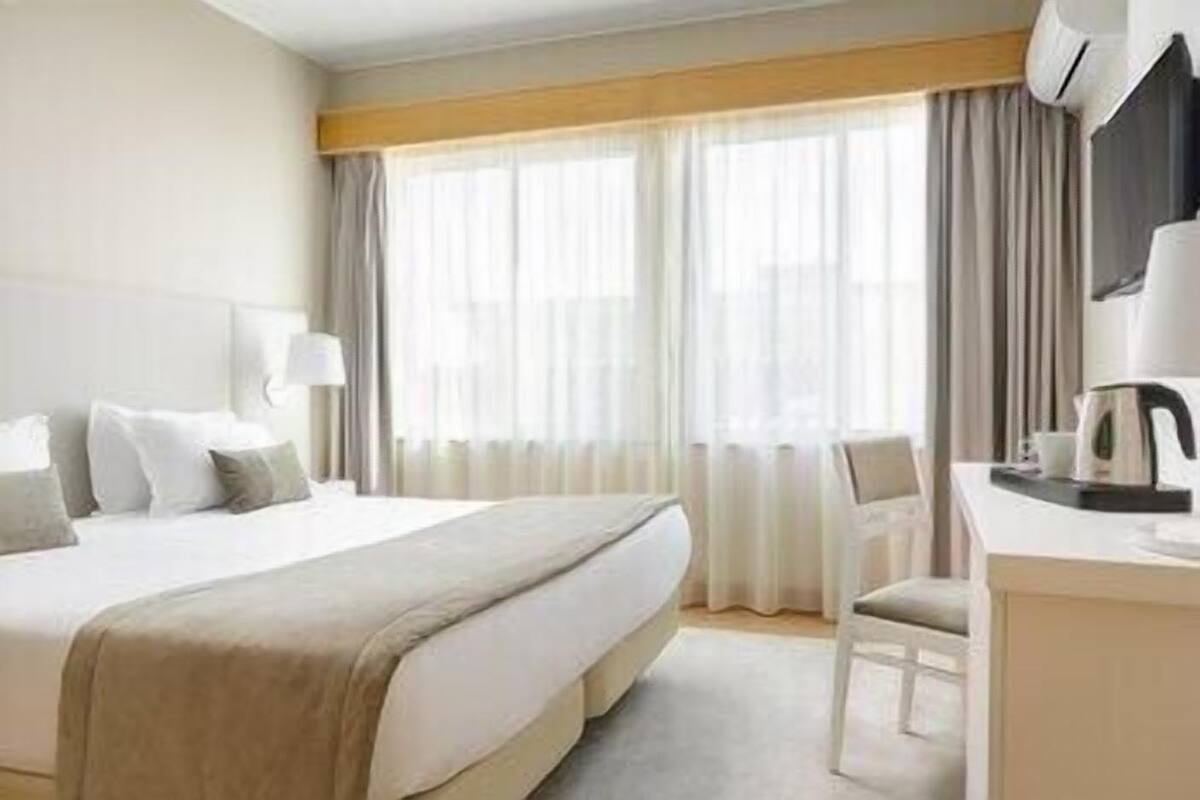 Minibar, in-room safe, desk, soundproofing