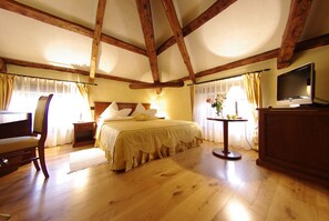 コンフォート ルーム | ミニバー、セーフティボックス (室内)、客室ごとに異なる装飾、客室ごとに異なるインテリア