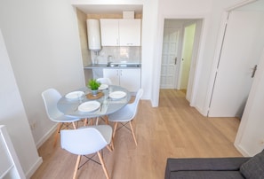 Apartment, 1 Bedroom | Private kitchen